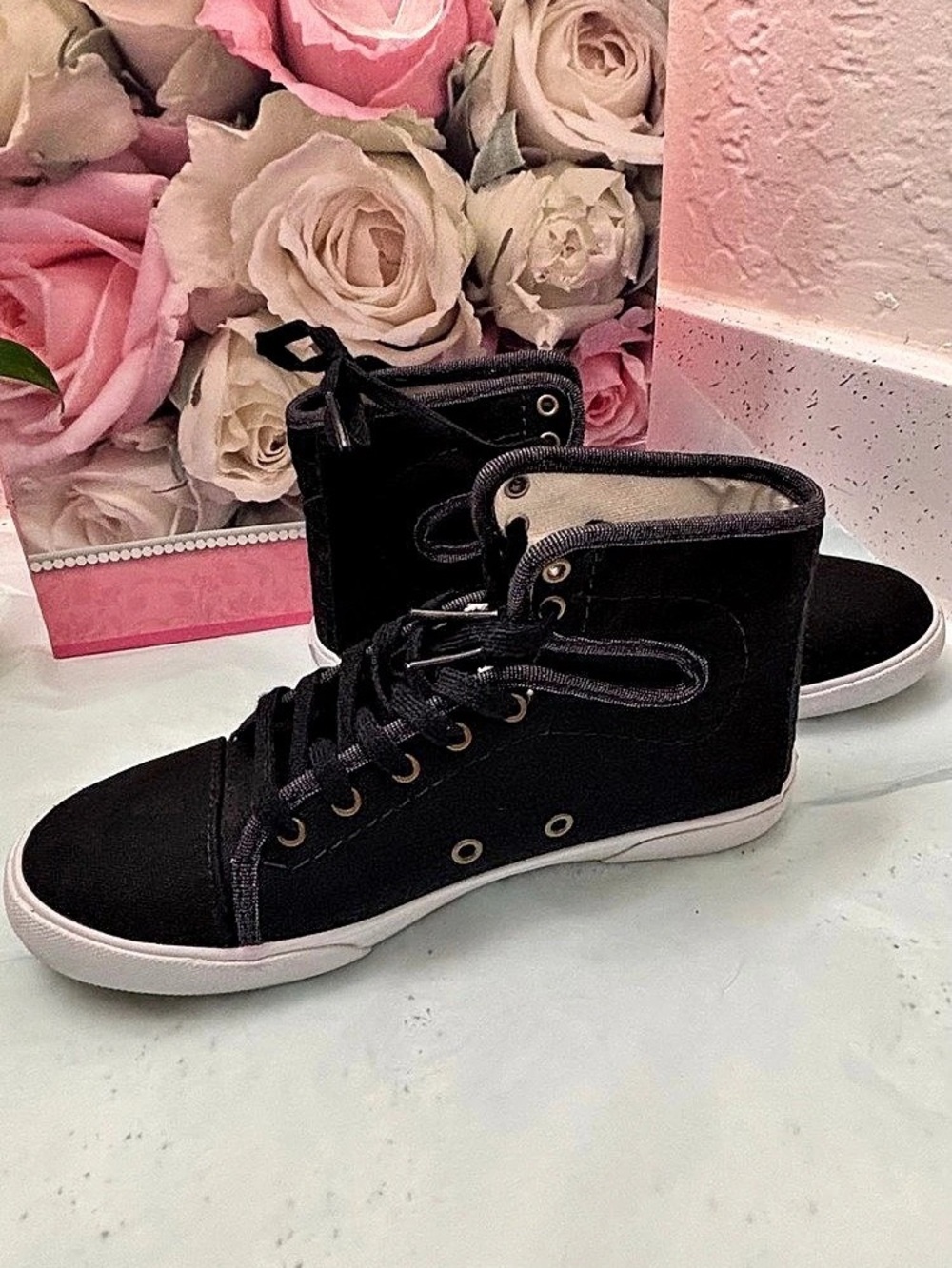 Vans Ward Hi Women's High Top Sneakers Black US 6 - Picture 3 of 7